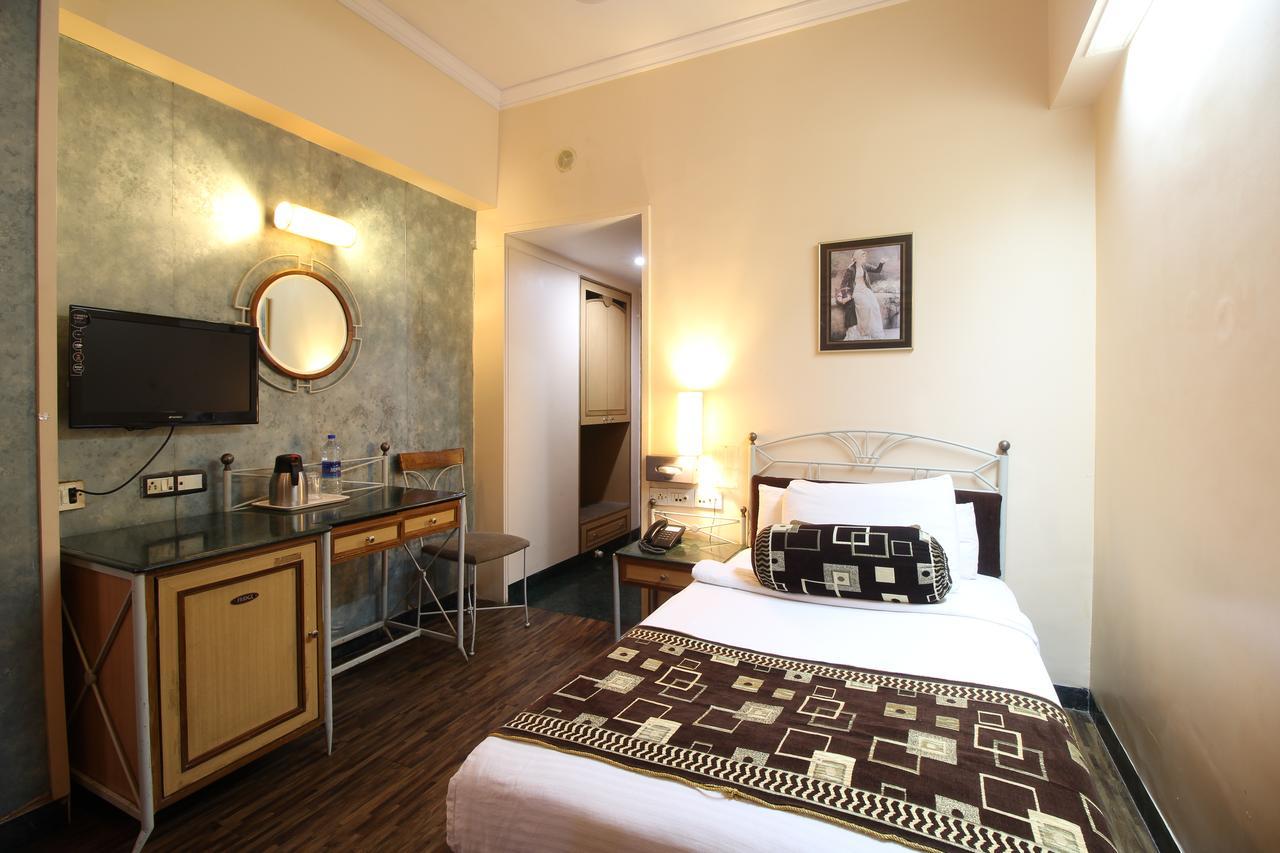 Hotel Gurukripa Daman Exterior photo