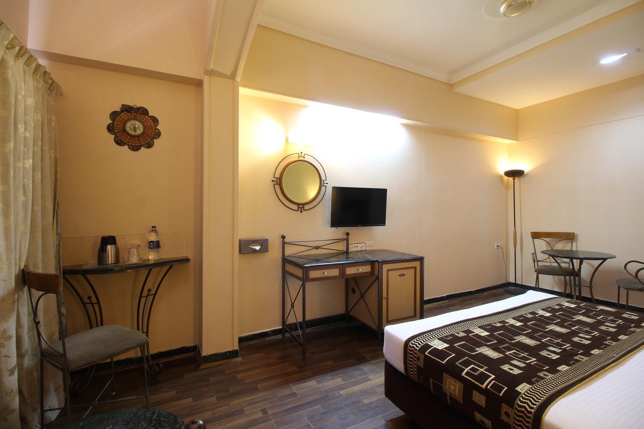 Hotel Gurukripa Daman Exterior photo