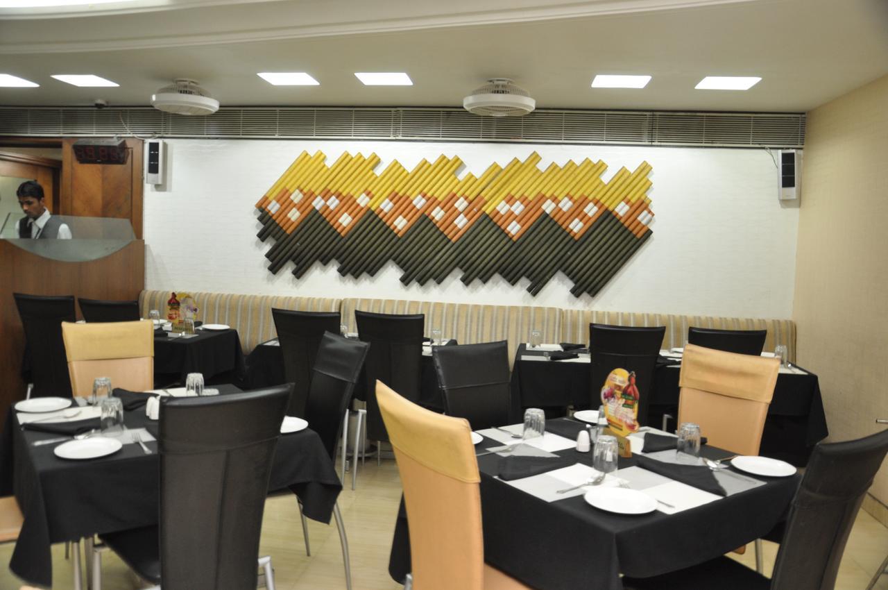 Hotel Gurukripa Daman Exterior photo